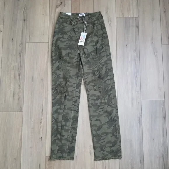 Aphrodite Crossover High Waisted Distressed Loose Camo Green Jeans Women Sz 9/29 - Picture 6 of 14